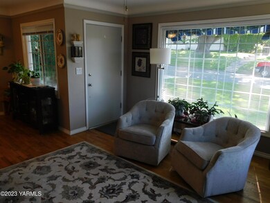 213 N 26th Ave, Yakima, WA 98902 - photo 5
