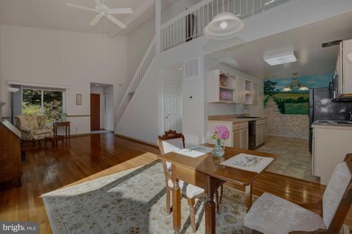 20201 Grazing Way, Montgomery Village, MD 20886 - photo 2