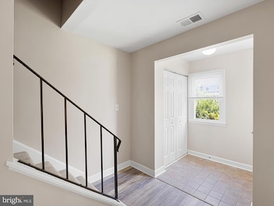 9 Patrick Henry Ct, Newark, DE 19711 - photo 2