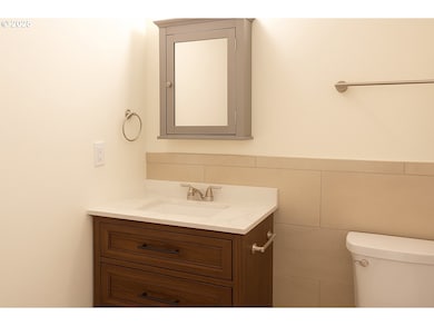 18695 SW Pike St, Beaverton, OR 97007 - photo 7