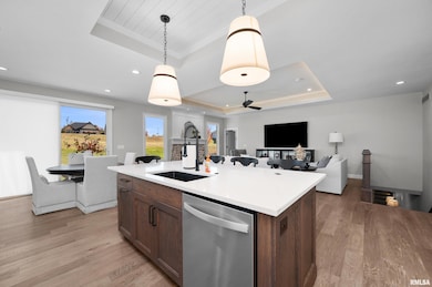 4345 Prestwick Ct, Bettendorf, IA 52722 - photo 4