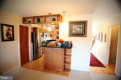 10242 Arizona Cir, Bethesda, MD 20817 - photo 5