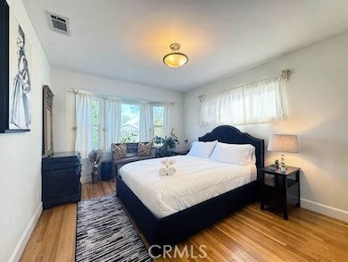 16816 Halper St, Encino, CA 91436 - photo 2