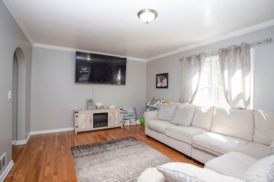 801 Flossmoor Ave, Waukegan, IL 60085 - photo 3