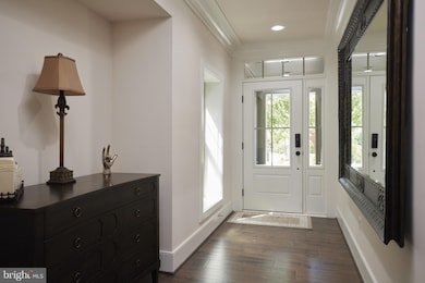 128 Bytham Ridge Ln, Potomac, MD 20854 - photo 2