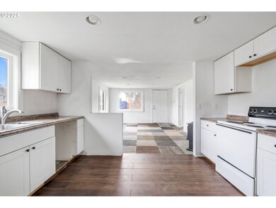 38885 S Main St, Scio, OR 97374 - photo 7