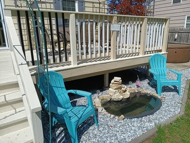 41 Verge St, Springfield, MA 01129 - photo 2