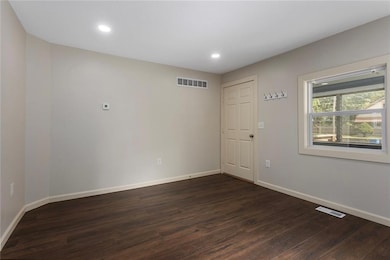 724 N Osage St, Independence, MO 64050 - photo 5