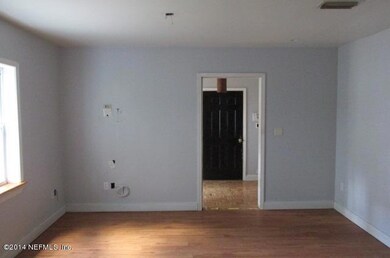 1135 Scotten Rd, Jacksonville, FL 32205 - photo 3