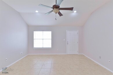 7825 Thompson Pkwy, Abilene, TX 79606 - photo 5