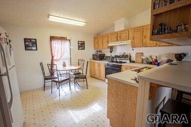 3066 1/2 Grosbeak Ct, Grand Junction, CO 81504 - photo 3