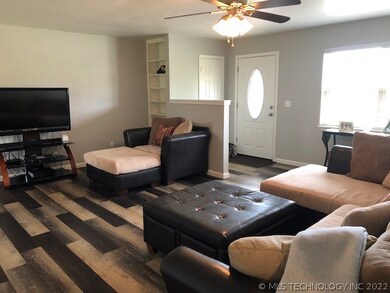 1206 E Reynolds Rd, McAlester, OK 74501 - photo 3