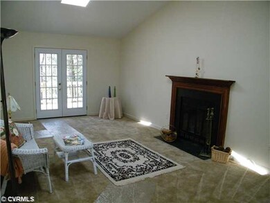 Den/Family/Great Room - Great Room with Vaulted Ce