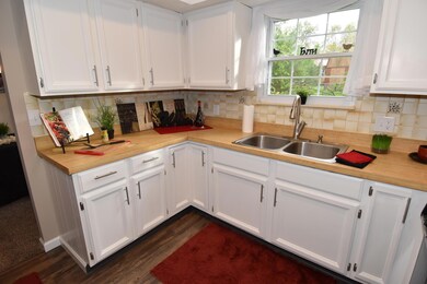 170 Laurel - 38