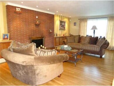 11 Forest St, Saugus, MA 01906 - photo 5