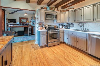 73 Charlyn Dr, Asheville, NC 28803 - photo 6