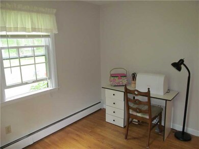 Studio/Study/Office.