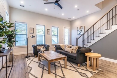 5305 Creekmont Oaks Ln, Houston, TX 77091 - photo 3