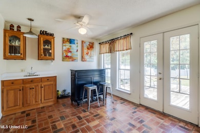 9018 Ferry Point Rd, Gautier, MS 39553 - photo 7