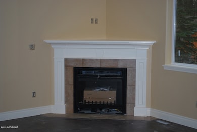 Family room w/ fireplace