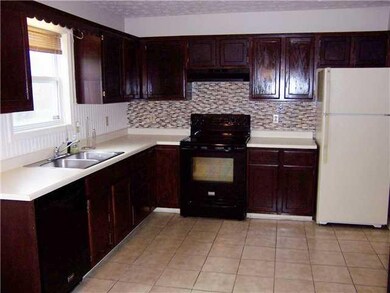 Kitchen. Open kitchen.