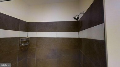 212 E Chase St, Baltimore, MD 21202 - photo 4