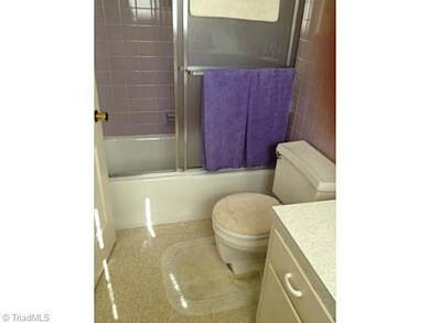 426 Clearview Dr, Asheboro, NC 27205 - photo 7