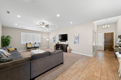 3823 W Dream Cir unit 119, Santa Clara, UT 84765 - photo 3