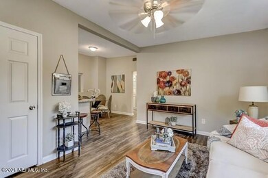 2814 Brackridge Blvd E, Jacksonville, FL 32216 - photo 4