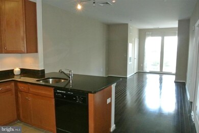 8045 Newell St unit 314, Silver Spring, MD 20910 - photo 3