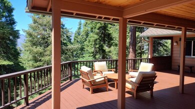 4-Deck showing mountain view