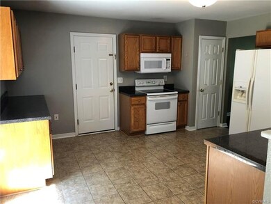 15101 Winding Ash Dr, Chesterfield, VA 23832 - photo 3