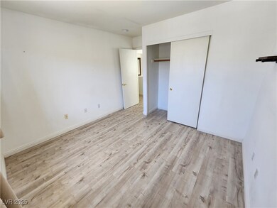 7553 Orchard Pine St, Las Vegas, NV 89139 - photo 6