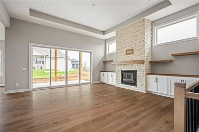 9164 Saddletop St, Lenexa, KS 66227 - photo 4