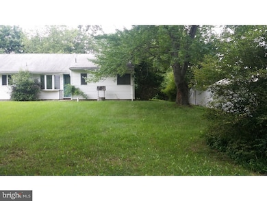 3 Cuyler Rd, Kendall Park, NJ 08824 - photo 2