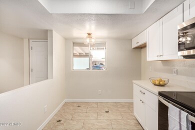 3_Dining Area