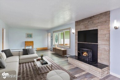 05-Living Room MS_8947_Final