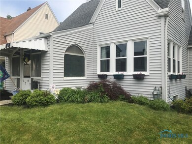 3702 Sherbrooke Rd, Toledo, OH 43613 - photo 2