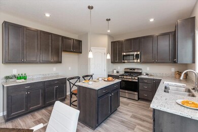 356 Butternut Ave, Circleville, OH 43113 - photo 3