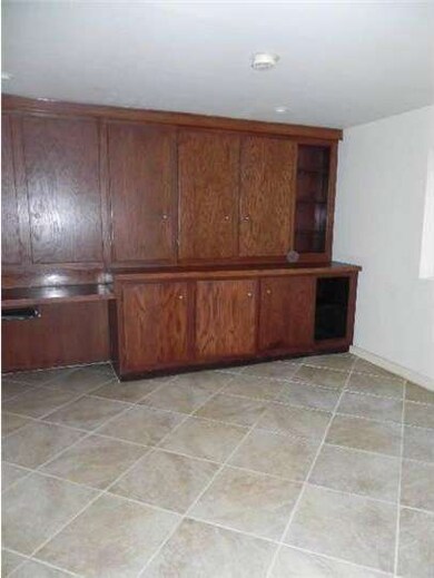 812 Crestview Dr, Springfield, PA 19064 - photo 3