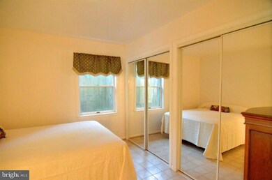 306 E Marshall St unit LOWER, Middleburg, VA 20117 - photo 4