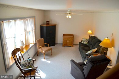 39 Walnut Dr, Ephrata, PA 17522 - photo 4