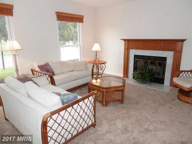 18023 Rocky Ridge Ln, Olney, MD 20832 - photo 4