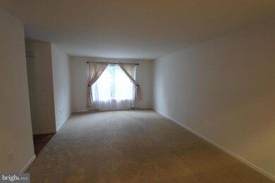 3 Broderick Ct unit 2, Leola, PA 17540 - photo 2
