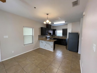 5402 Marcella Ave unit 203 B, Laredo, TX 78041 - photo 4