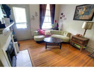 214 E Gates St unit 216, Columbus, OH 43206 - photo 3