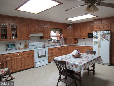 1088 Pieffer Hill Rd, Stevens, PA 17578 - photo 5