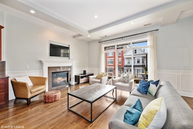 1442 W Belmont Ave unit 2E, Chicago, IL 60657 - photo 3