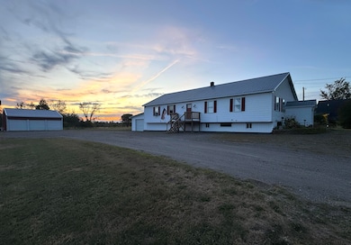 9 Main St, Corinth, ME 04427 - photo 2