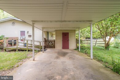 1131 Outer Dr, Hagerstown, MD 21742 - photo 3